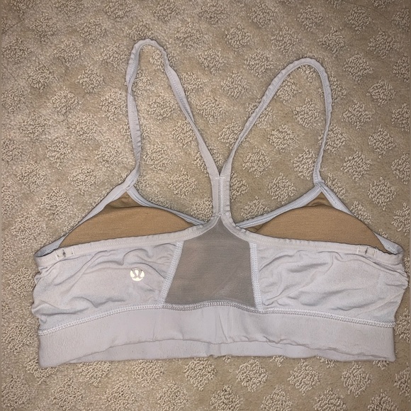 Lululemon Flow Y Bra Size 4 - Picture 2 of 3